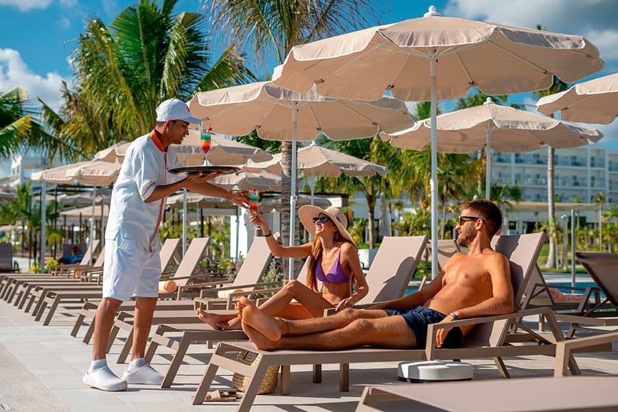 Swimming pool at Hotel Riu Latino
