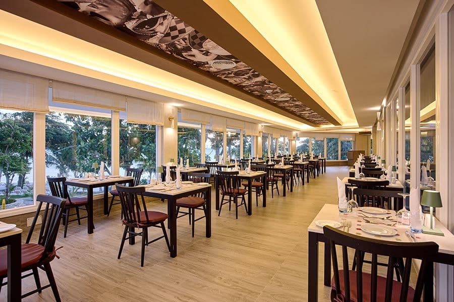 Restaurant at Hotel Riu Negril