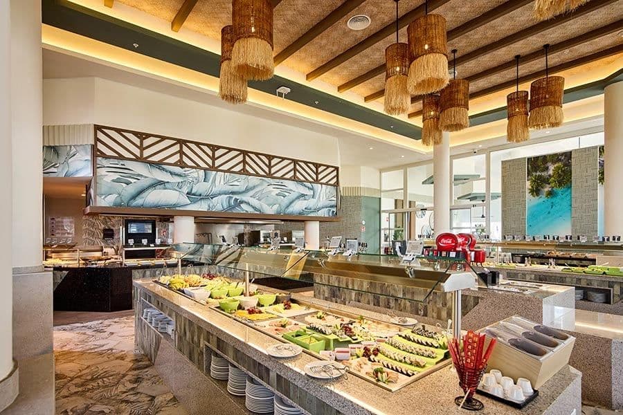 Swimming pool area at Hotel Riu Negril