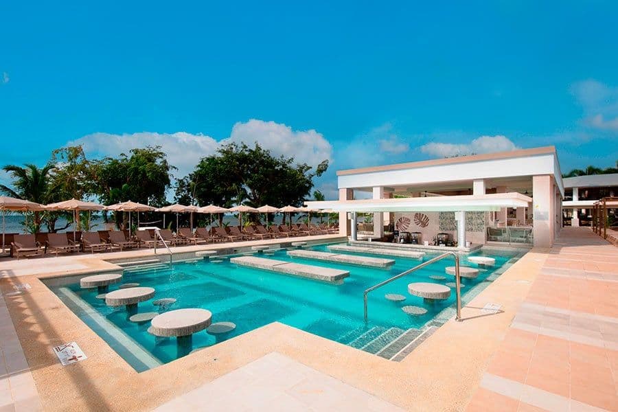 Swimming pool area at Hotel Riu Negril