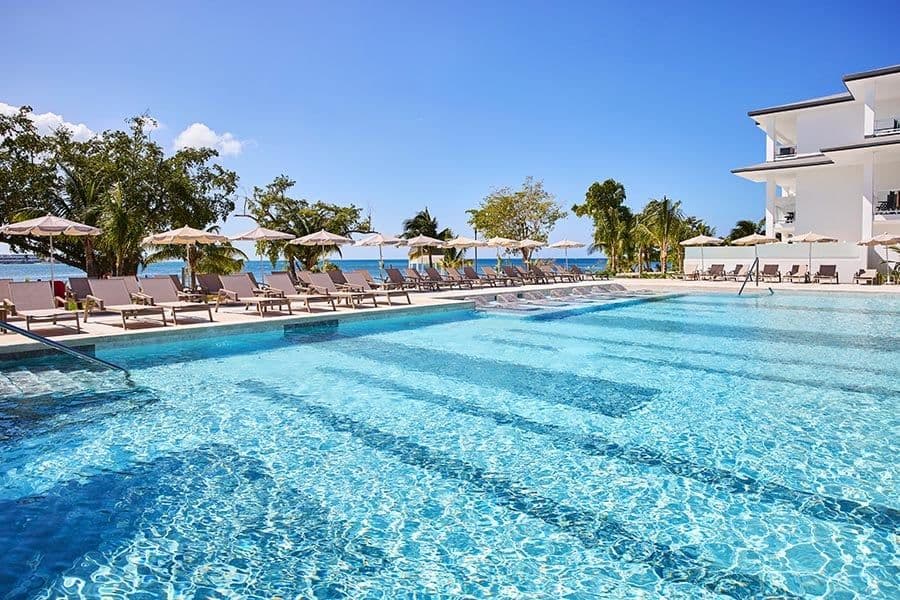 Swimming pool area at Hotel Riu Negril