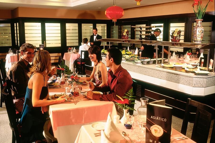 Beach at Hotel Riu Oliva Beach Resort