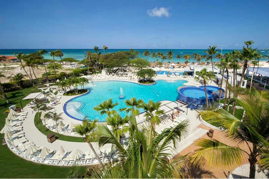 Swimming pool area at Hotel Riu Palace Antillas