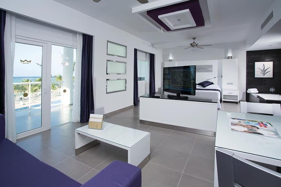 Guest room at Hotel Riu Palace Jamaica