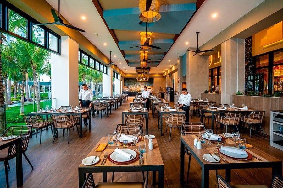 Restaurant at Hotel Riu Palace Kukulkan