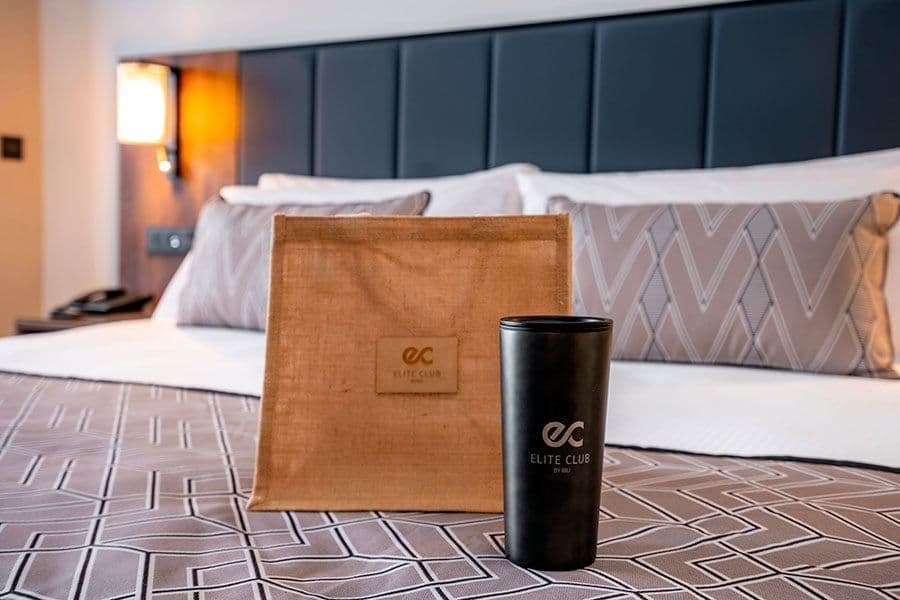 Guest room at Hotel Riu Palace Kukulkan