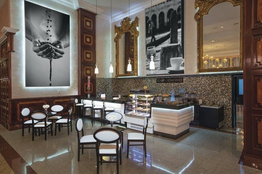 Restaurant at Hotel Riu Palace Las Americas