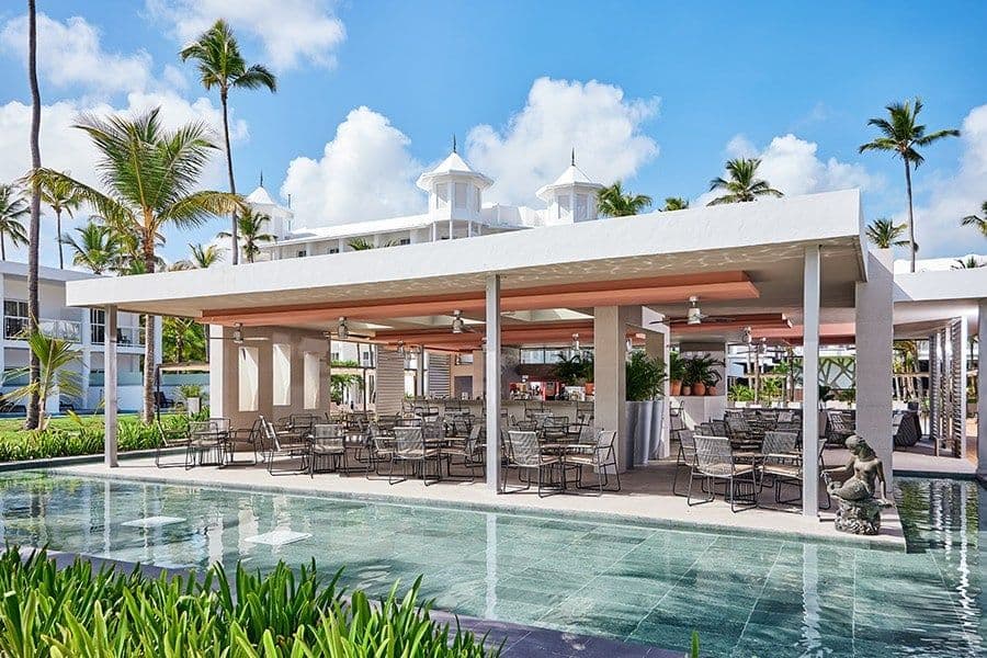 Swimming pool area at Hotel Riu Palace Macao