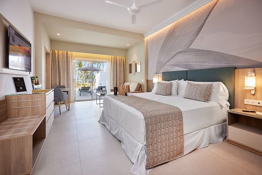 Guest room at Hotel Riu Palace Macao