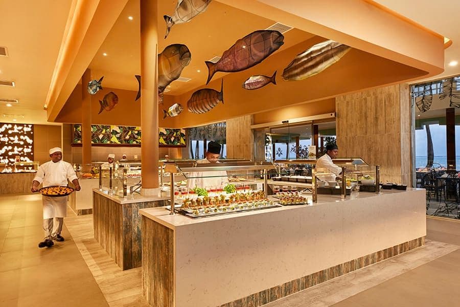 Restaurant at Hotel Riu Palace Maldivas