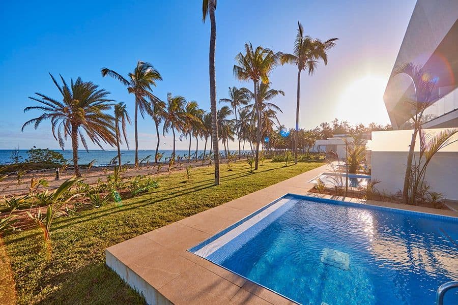 Guest room at Hotel Riu Palace Mauritius