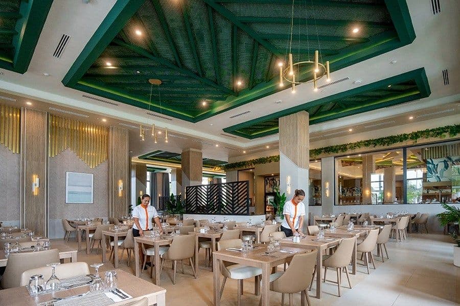 Restaurant at Hotel Riu Palace Pacifico