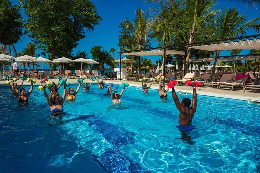 Swimming pool area at Hotel Riu Palace Tropical Bay