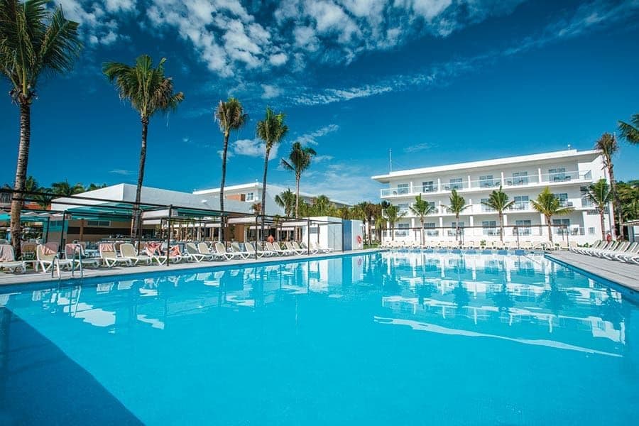 Hotel Riu Playacar Pools