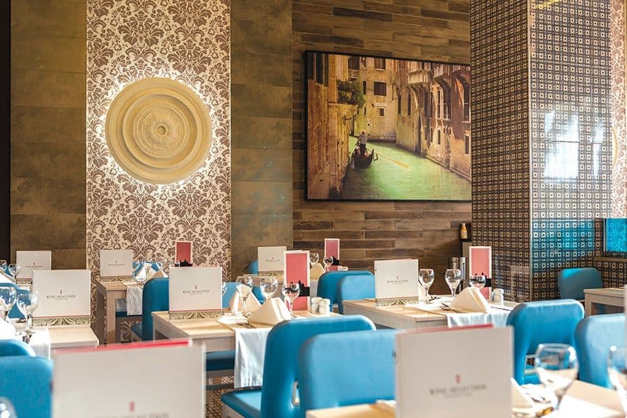 Restaurant at Hotel Riu Republica