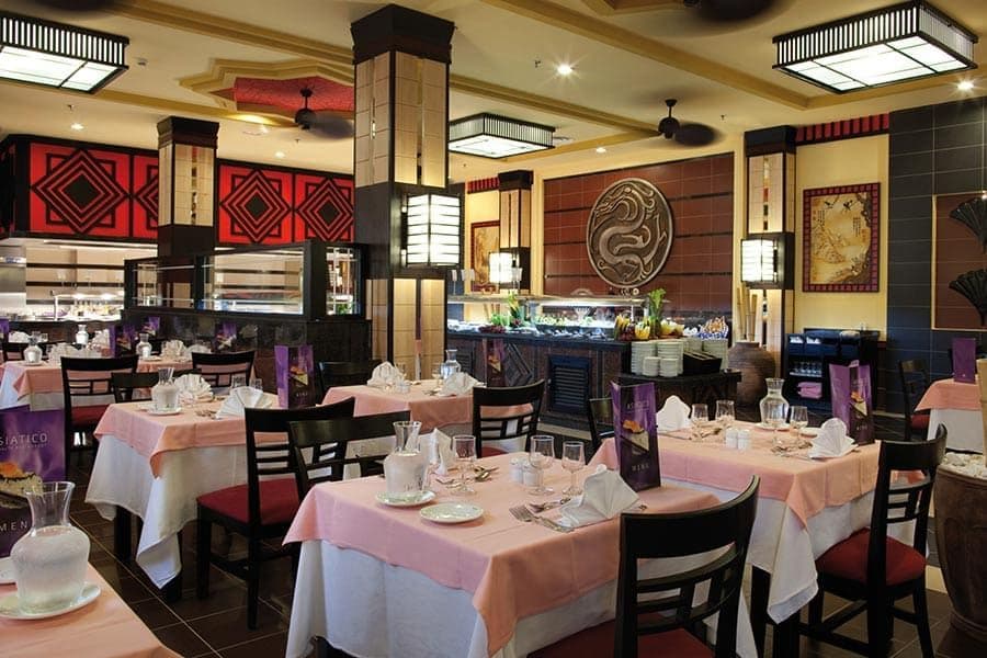 Restaurant at Hotel Riu Touareg