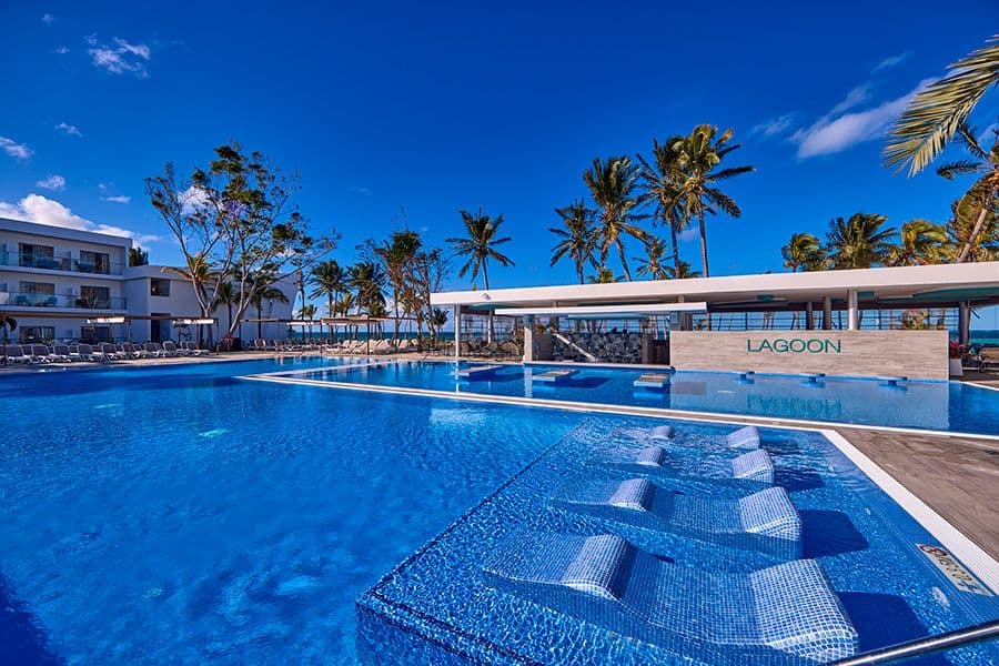 Swimming pool area at Hotel Riu Turquoise