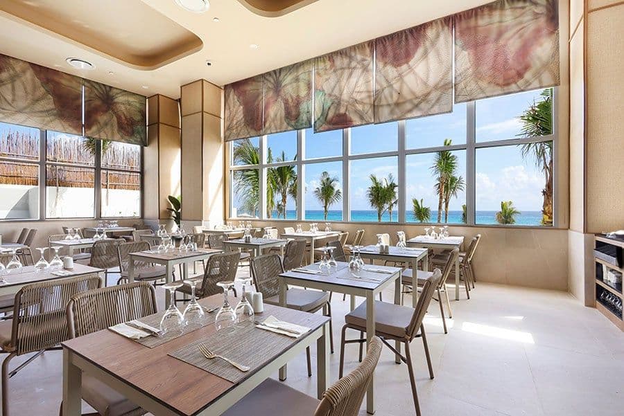 Restaurant at Hotel Riu Ventura