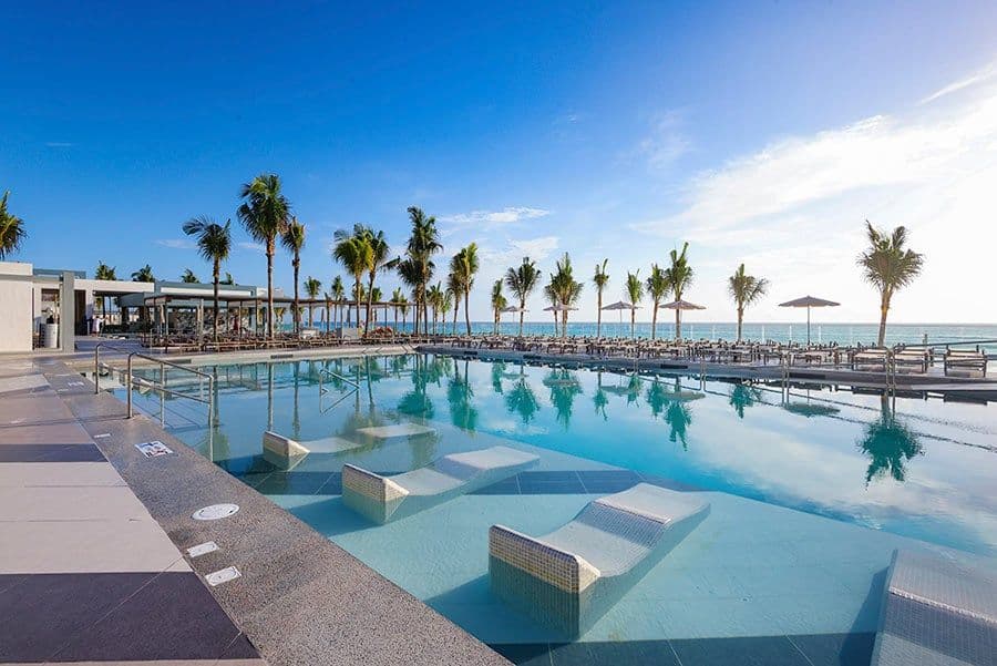 Swimming pool area at Hotel Riu Ventura