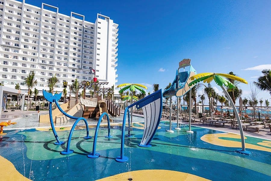 Swimming pool area at Hotel Riu Ventura