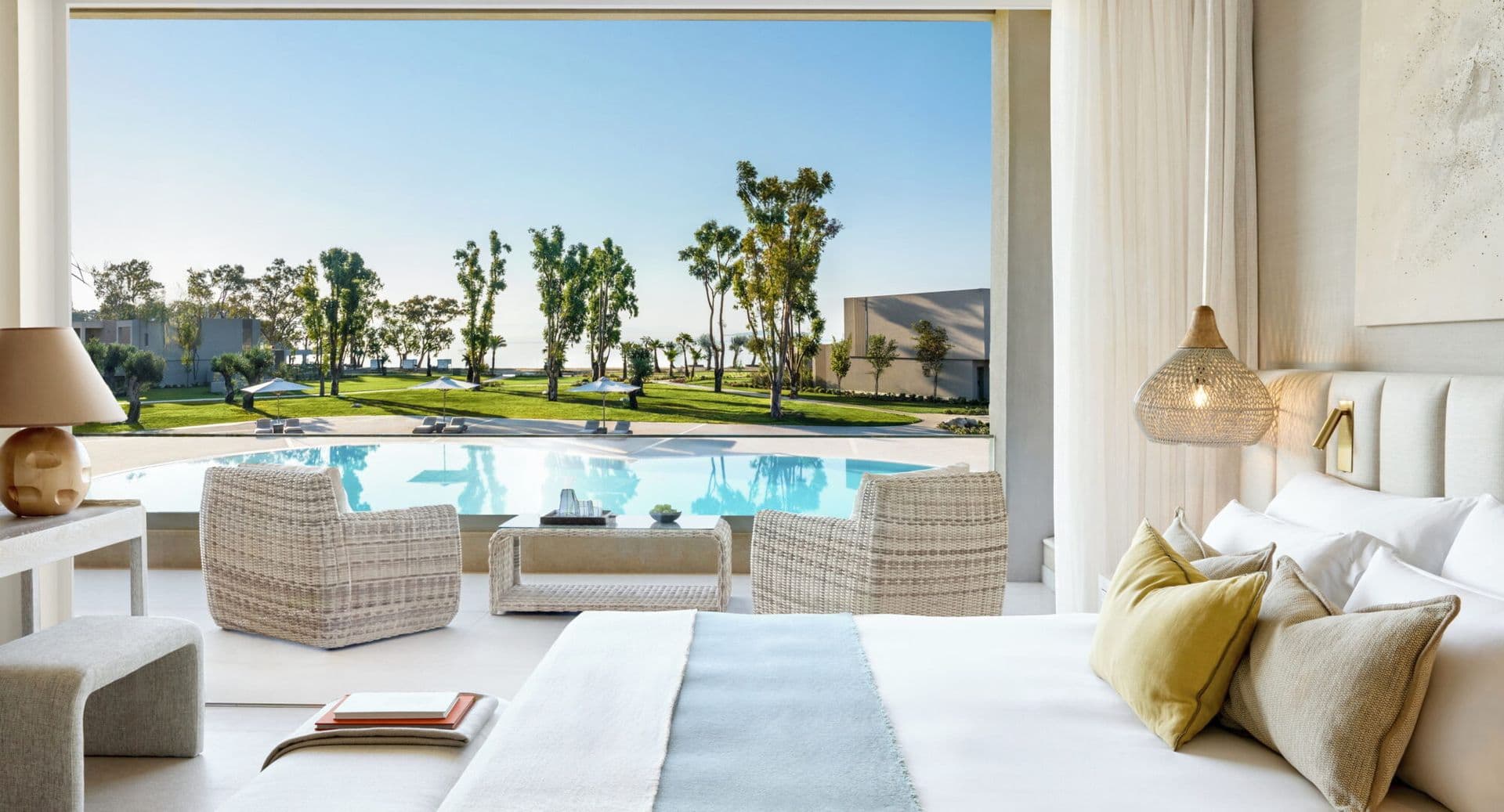 Guest room at Ikos Odisia