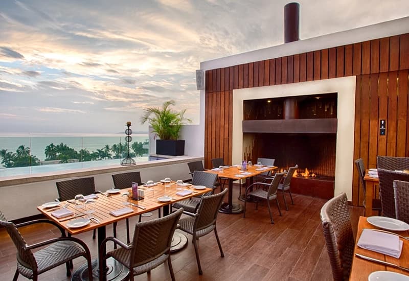 Insu Sky Bar rooftop lounge at Marival Distinct with panoramic views