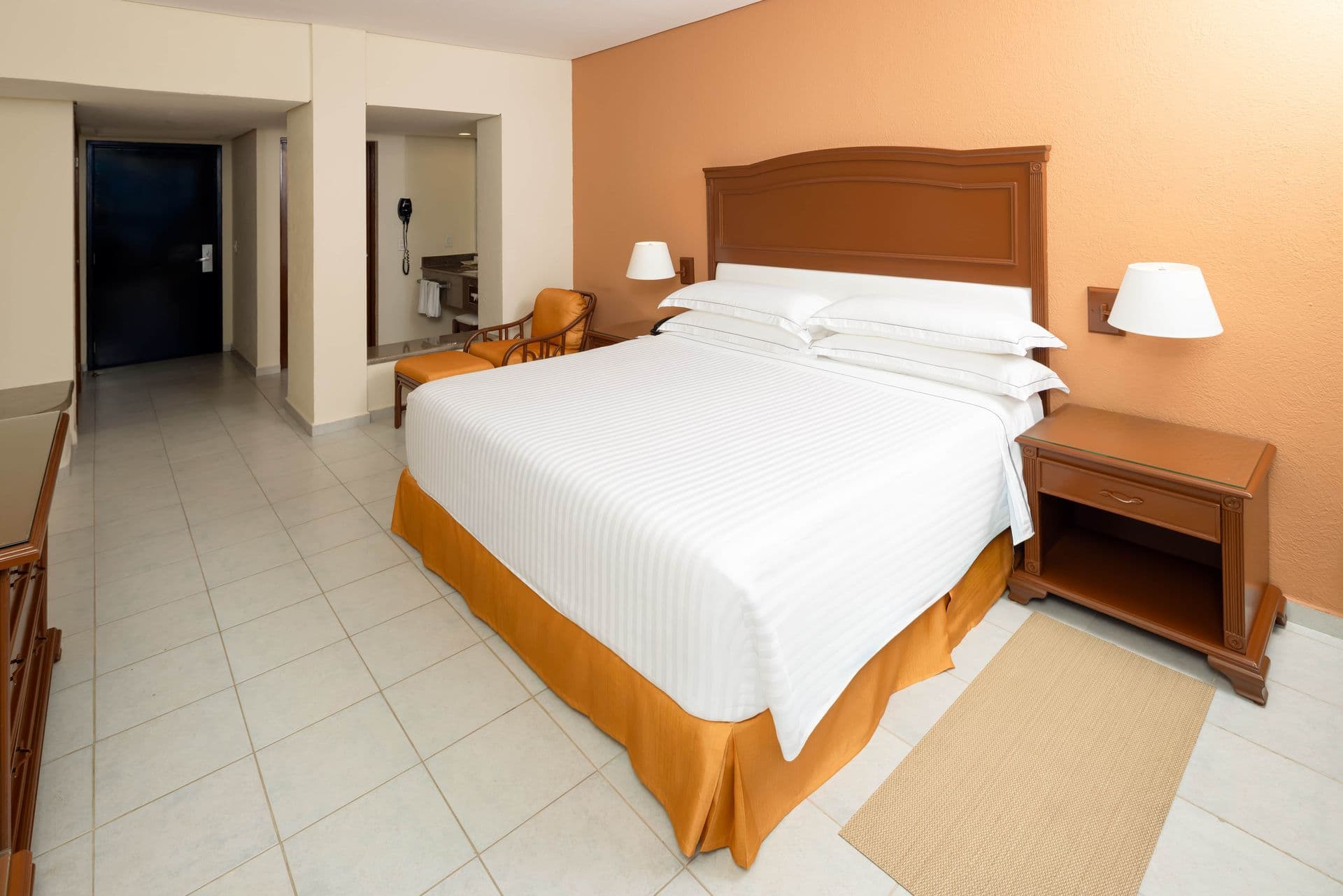 Occidental Tucancún Rooms & Suites