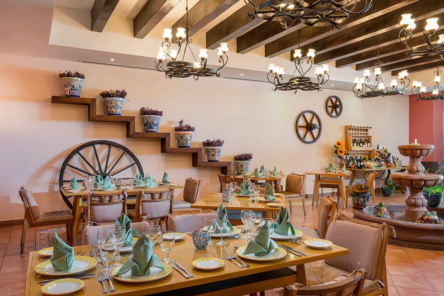 Ocean Coral & Turquesa Dining & Restaurants