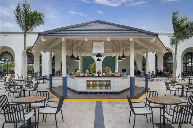 Restaurant at Ocean El Faro