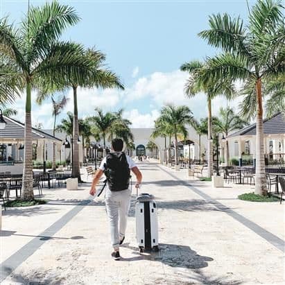 Resort exterior at Ocean El Faro