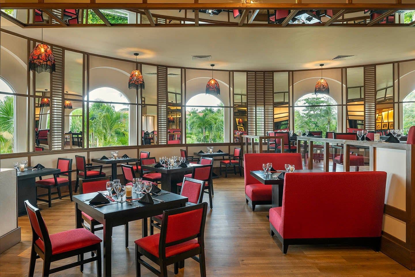 Ocean Maya Royale Dining & Restaurants