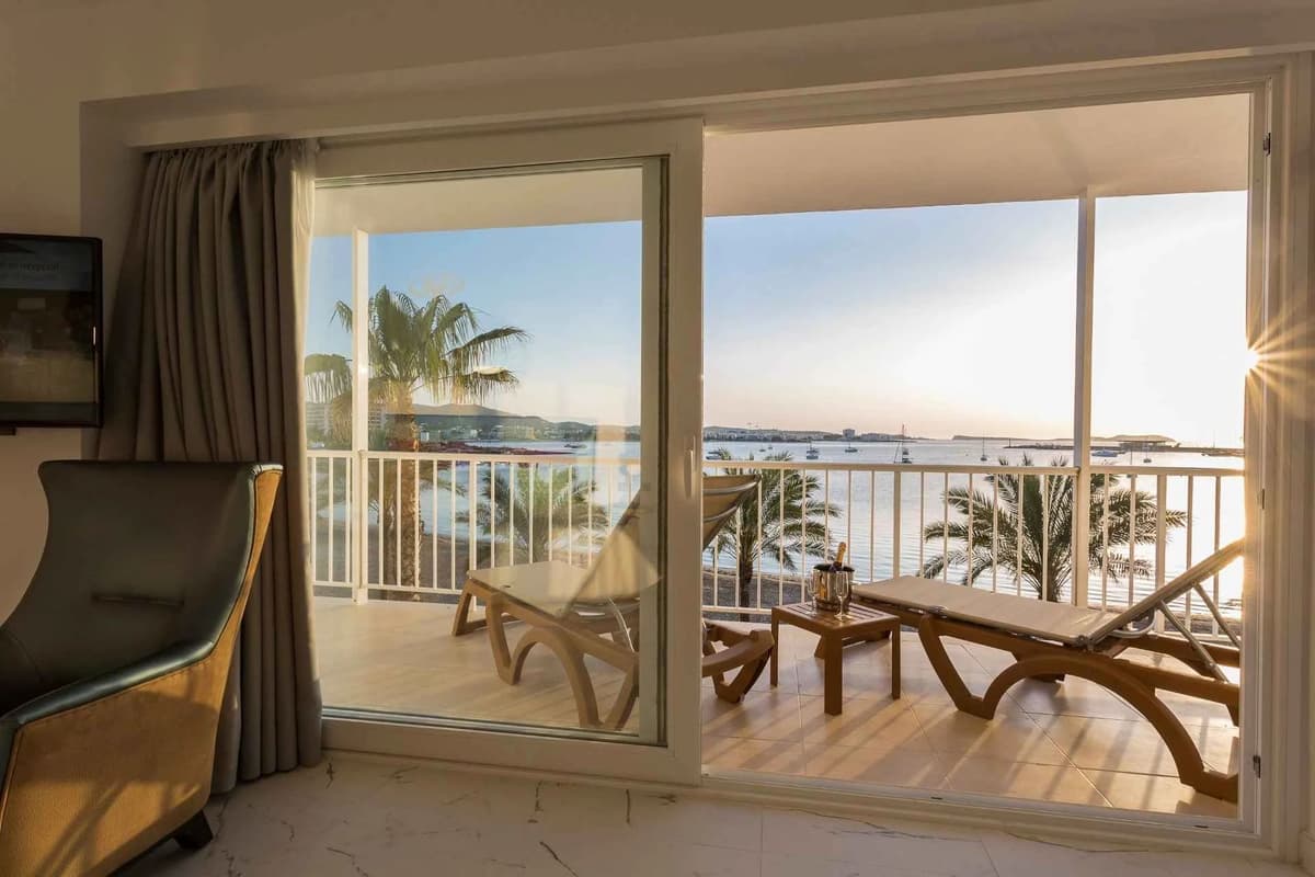 Guest room at Palladium Hotel Palmyra, Trademark Collection