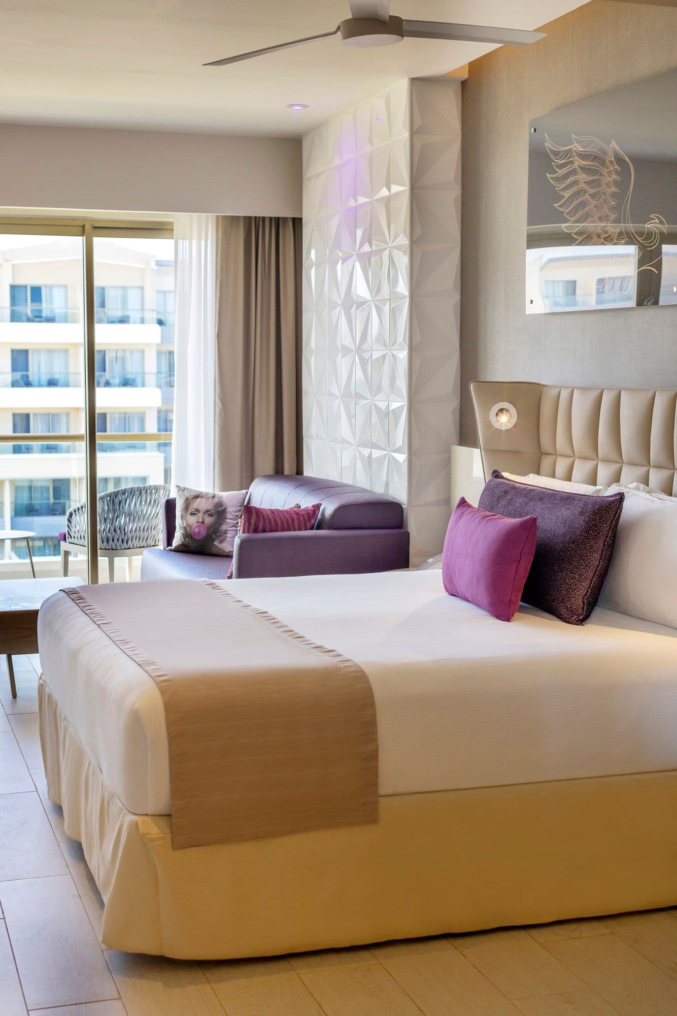 Director's Suite living area