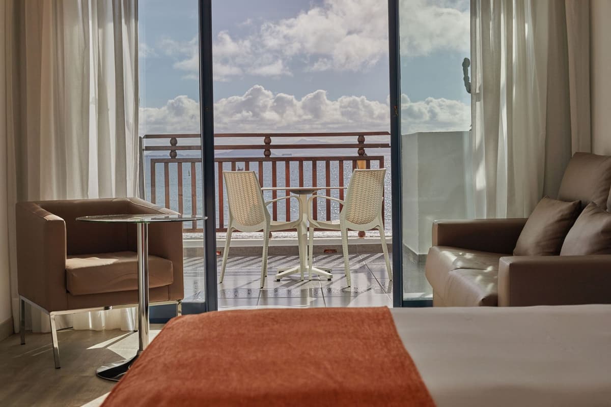 Sandos Papagayo Beach Resort