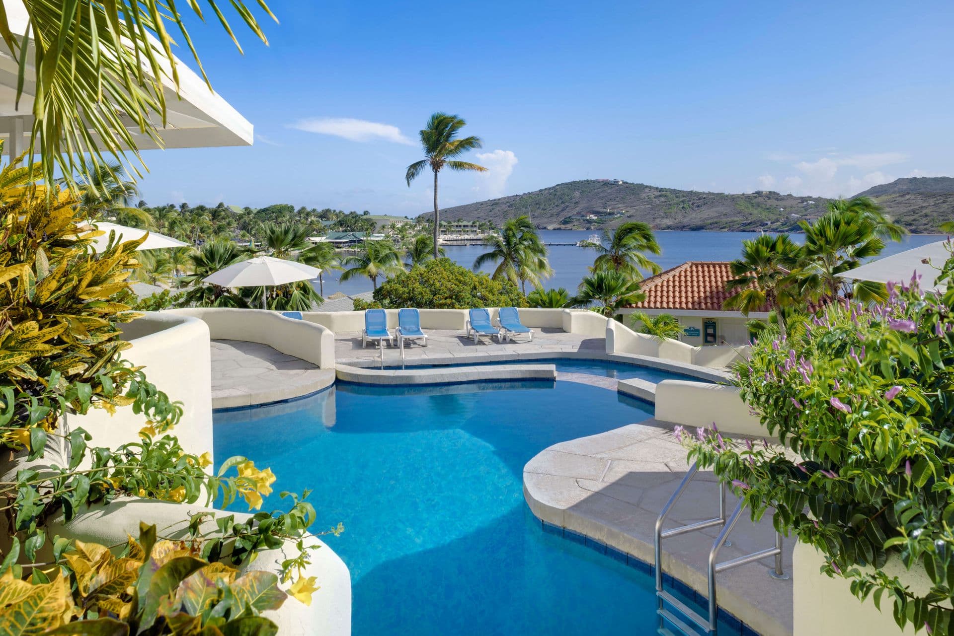 St. James's Club & Villas Exterior & Grounds