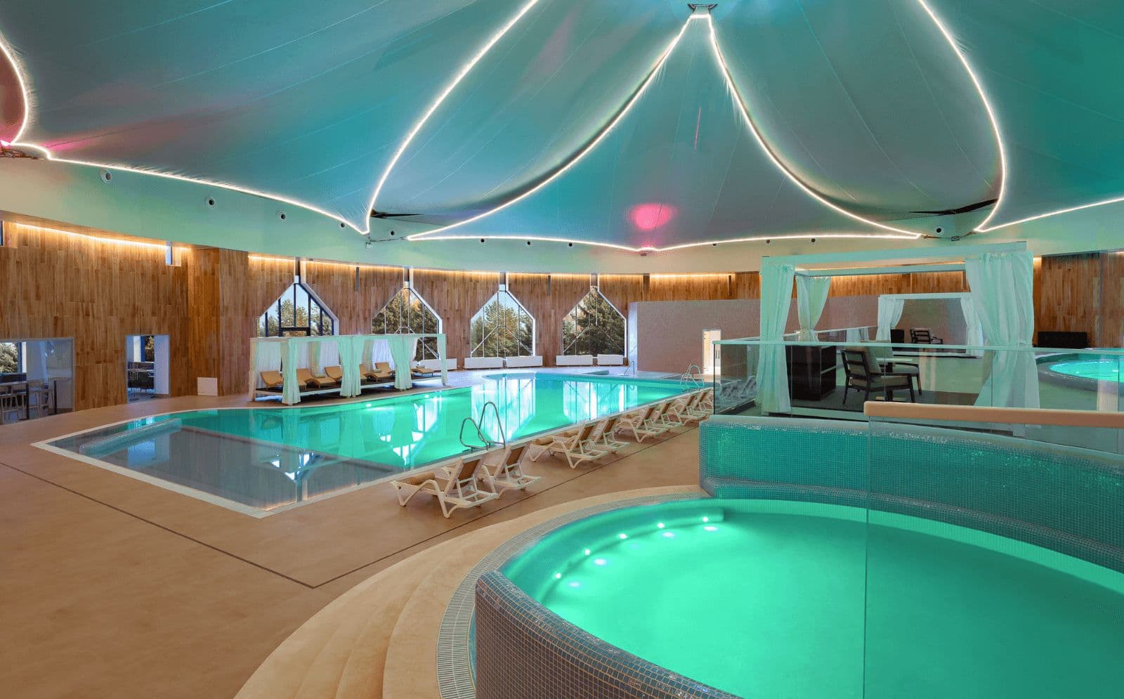 Swissôtel Wellness Resort Alatau Almaty Pools