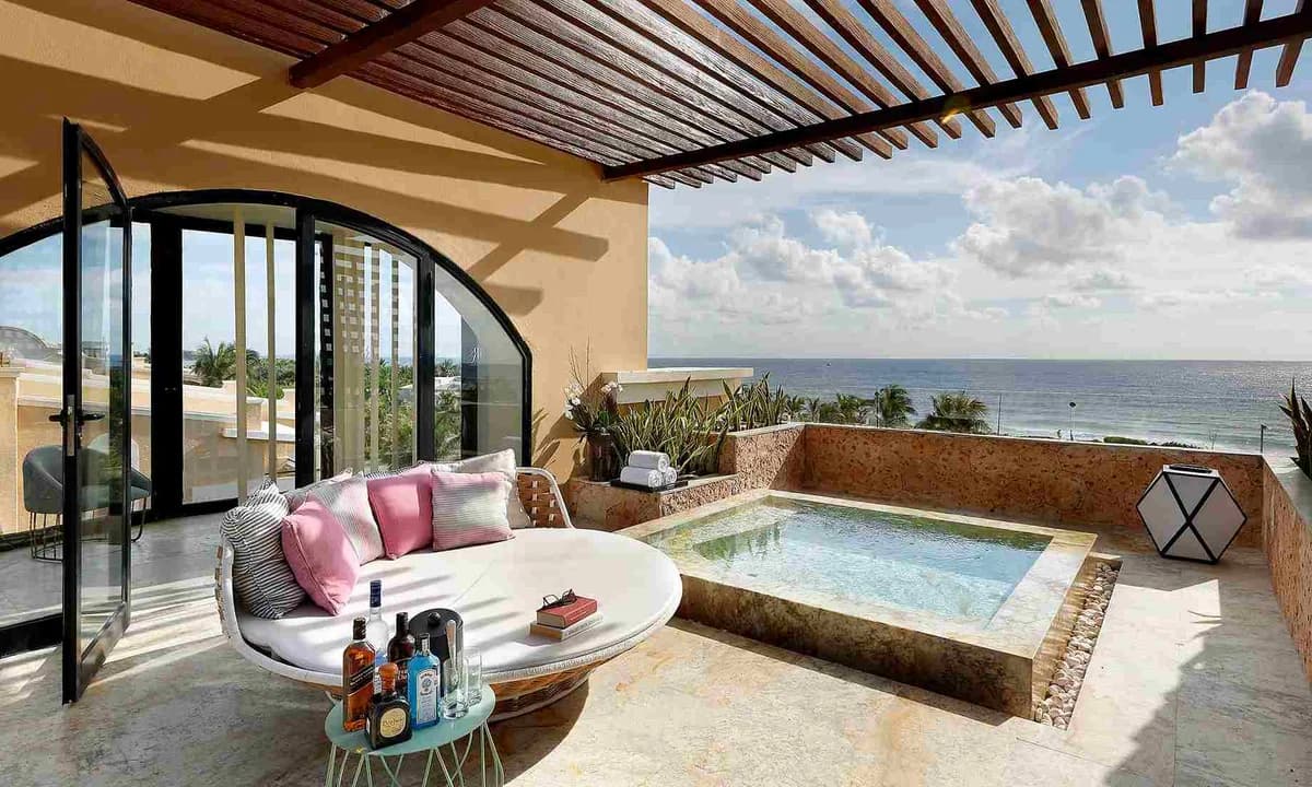 Ambassador Suite with private rooftop pool and panoramic ocean views