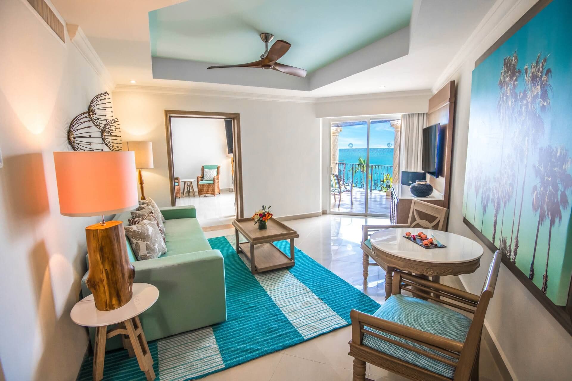 Wyndham Alltra Playa del Carmen Rooms & Suites