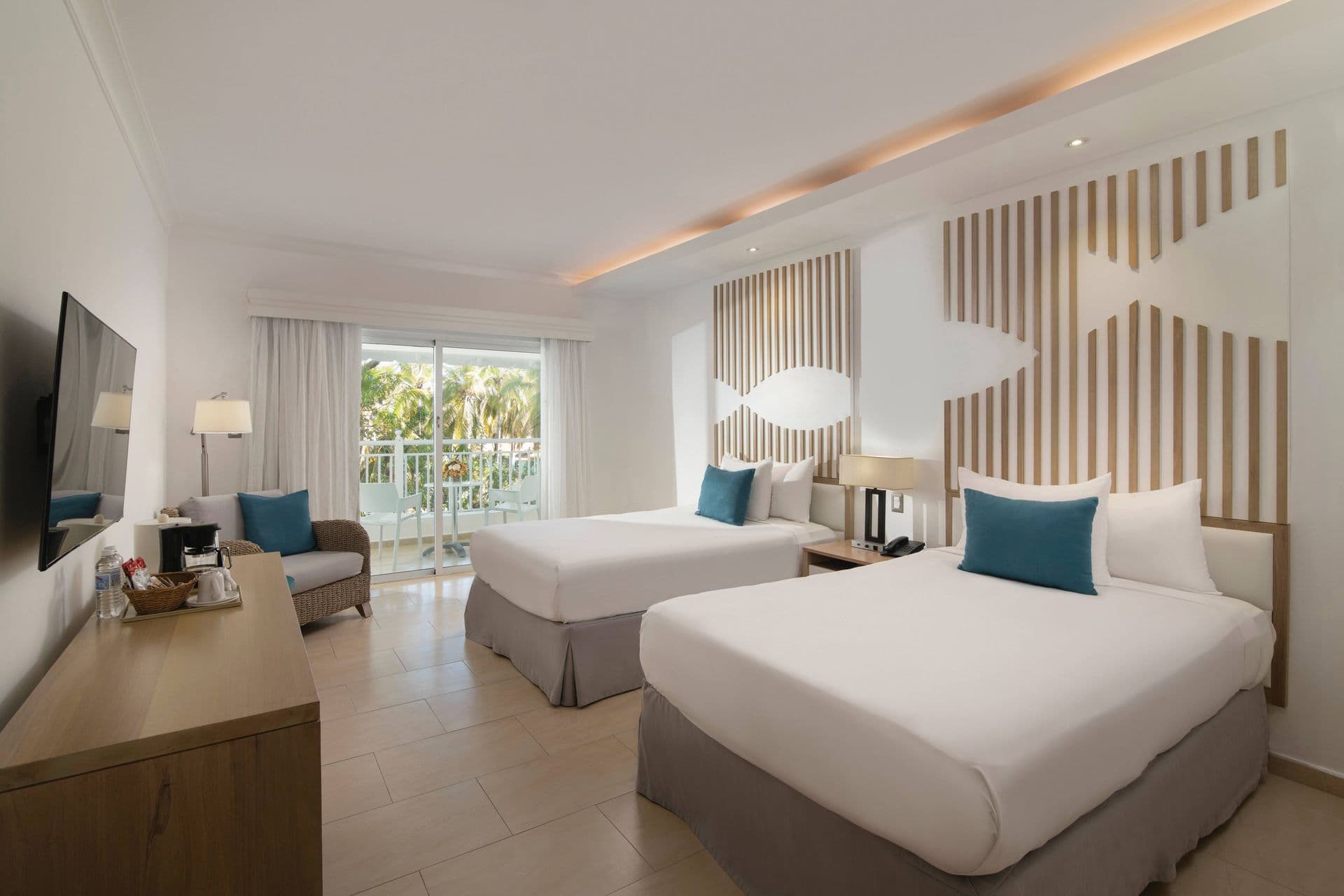 Guest room at Wyndham Alltra Samana