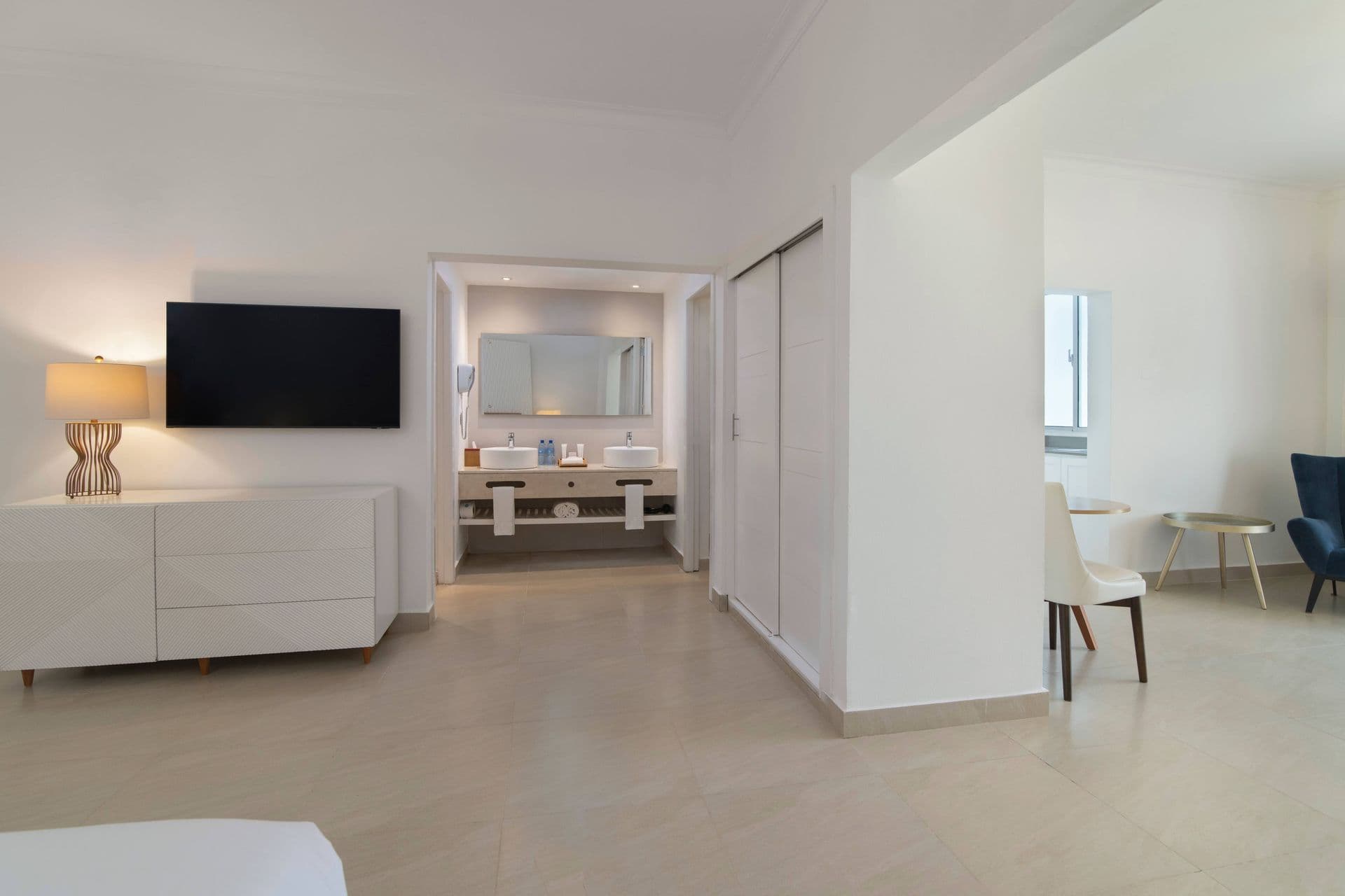 Guest room at Wyndham Alltra Samana