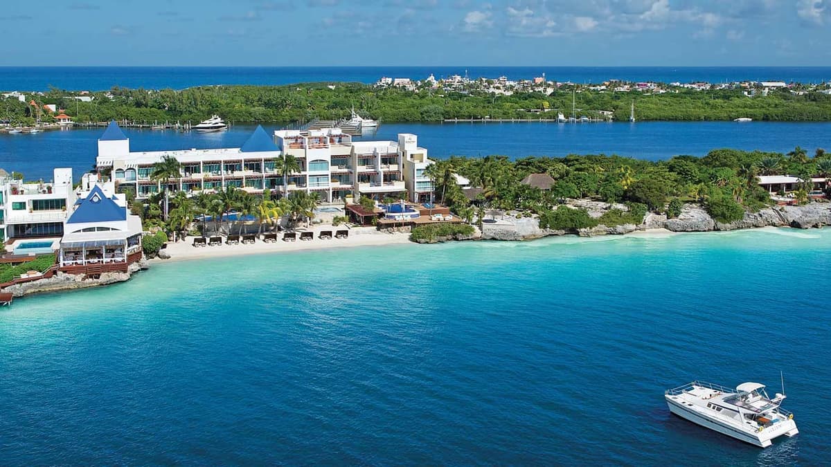 Zoëtry Villa Rolandi Isla Mujeres Cancun