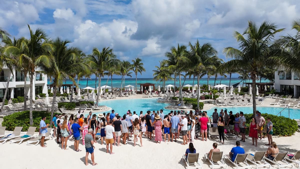 Planning an All-Inclusive Trip for a Large Group? Read This First