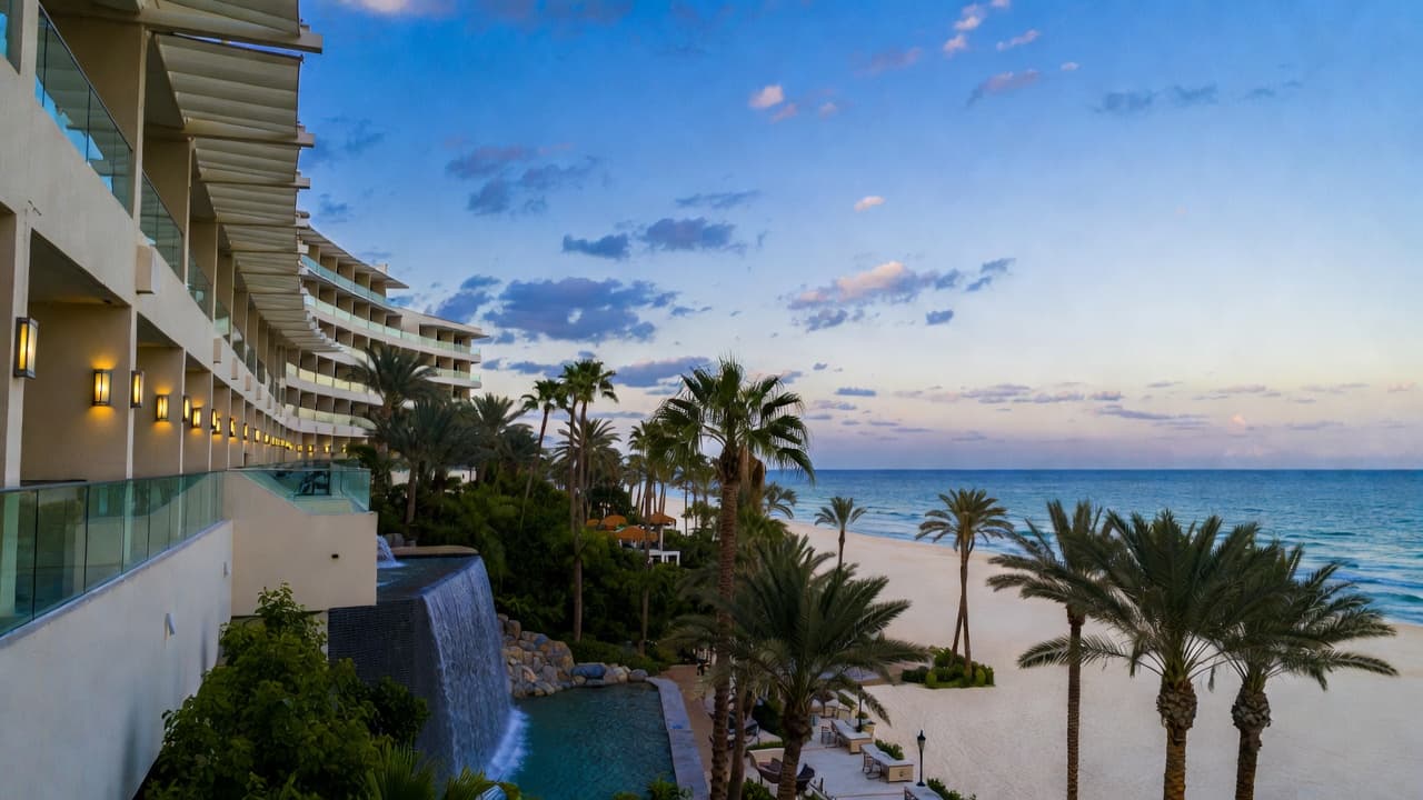 Two Iconic Las Vegas Hotels Are Going All-Inclusive — Starting at $330 for Two Nights