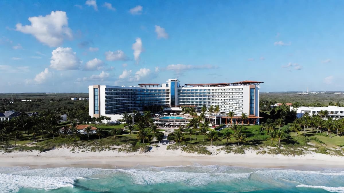 Hyatt's Newest Adults-Only Resort Will Have 111 Swim-Out Suites and a Rooftop Pool