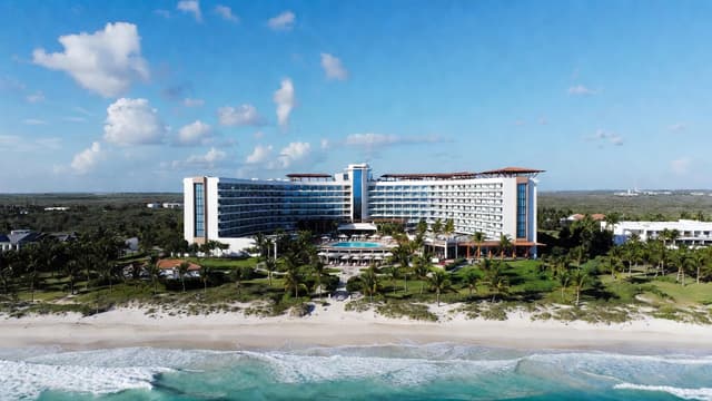 Hyatt's Newest Adults-Only Resort Will Have 111 Swim-Out Suites and a Rooftop Pool
