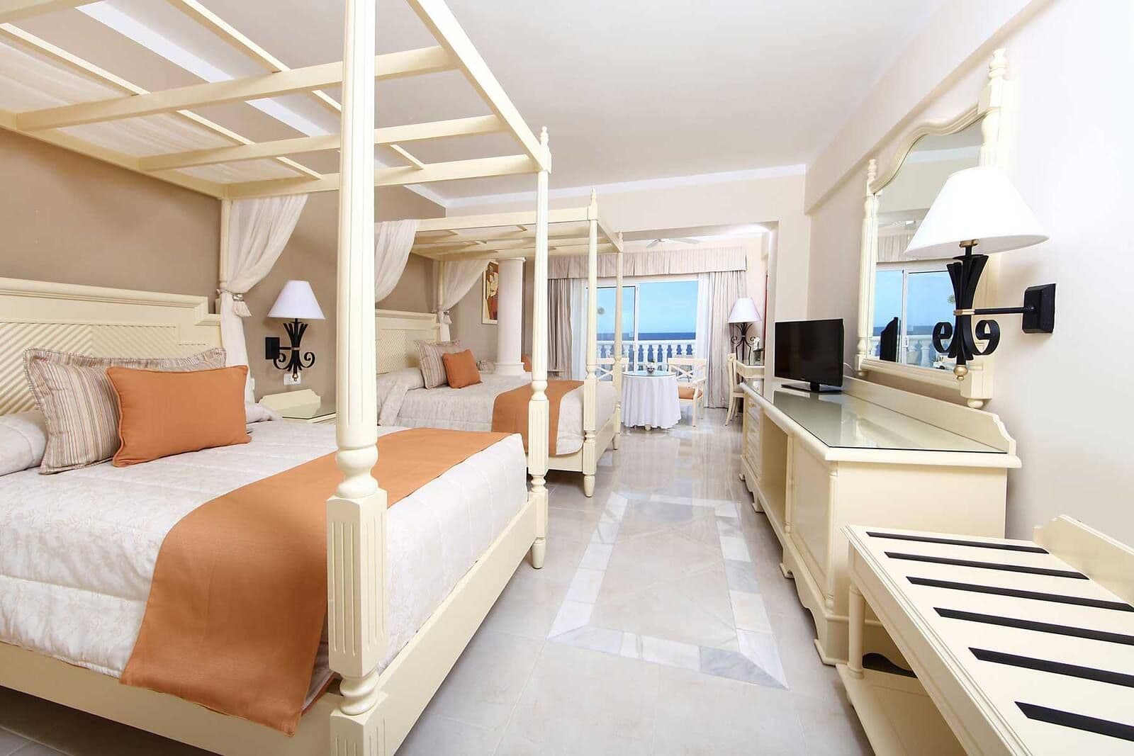 Bahia Principe Luxury Runaway Bay Rooms & Suites