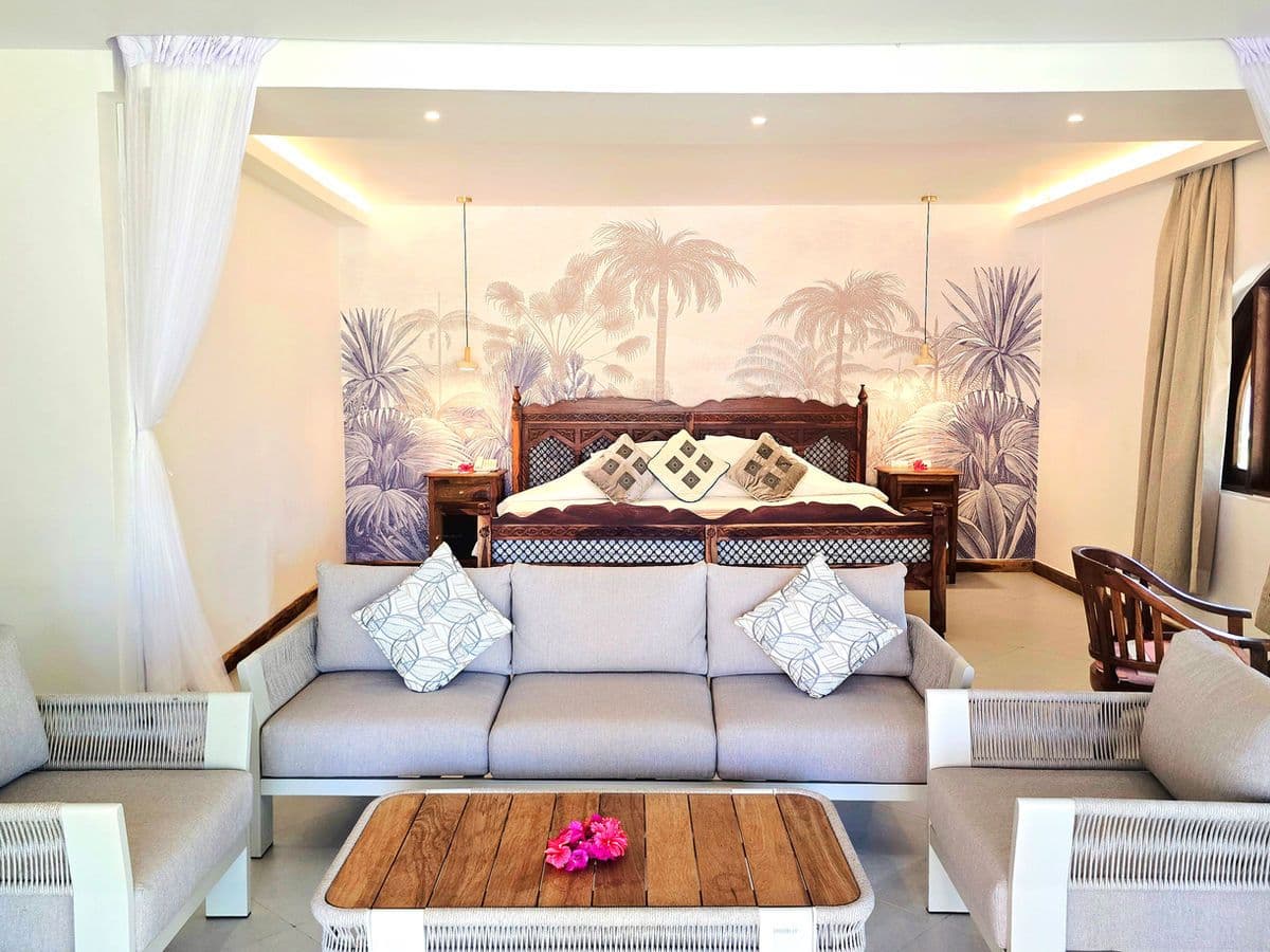 BlueBay Beach Resort & Spa Rooms & Suites