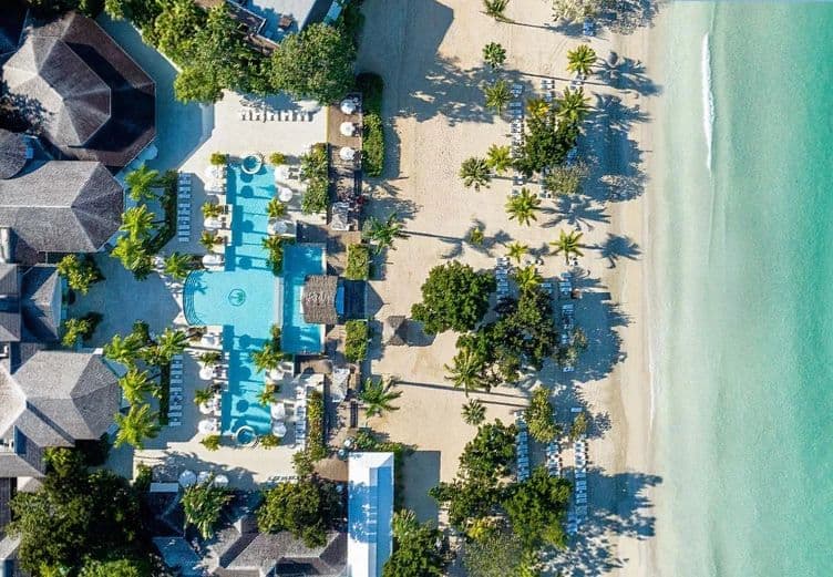 Exterior at Couples Negril