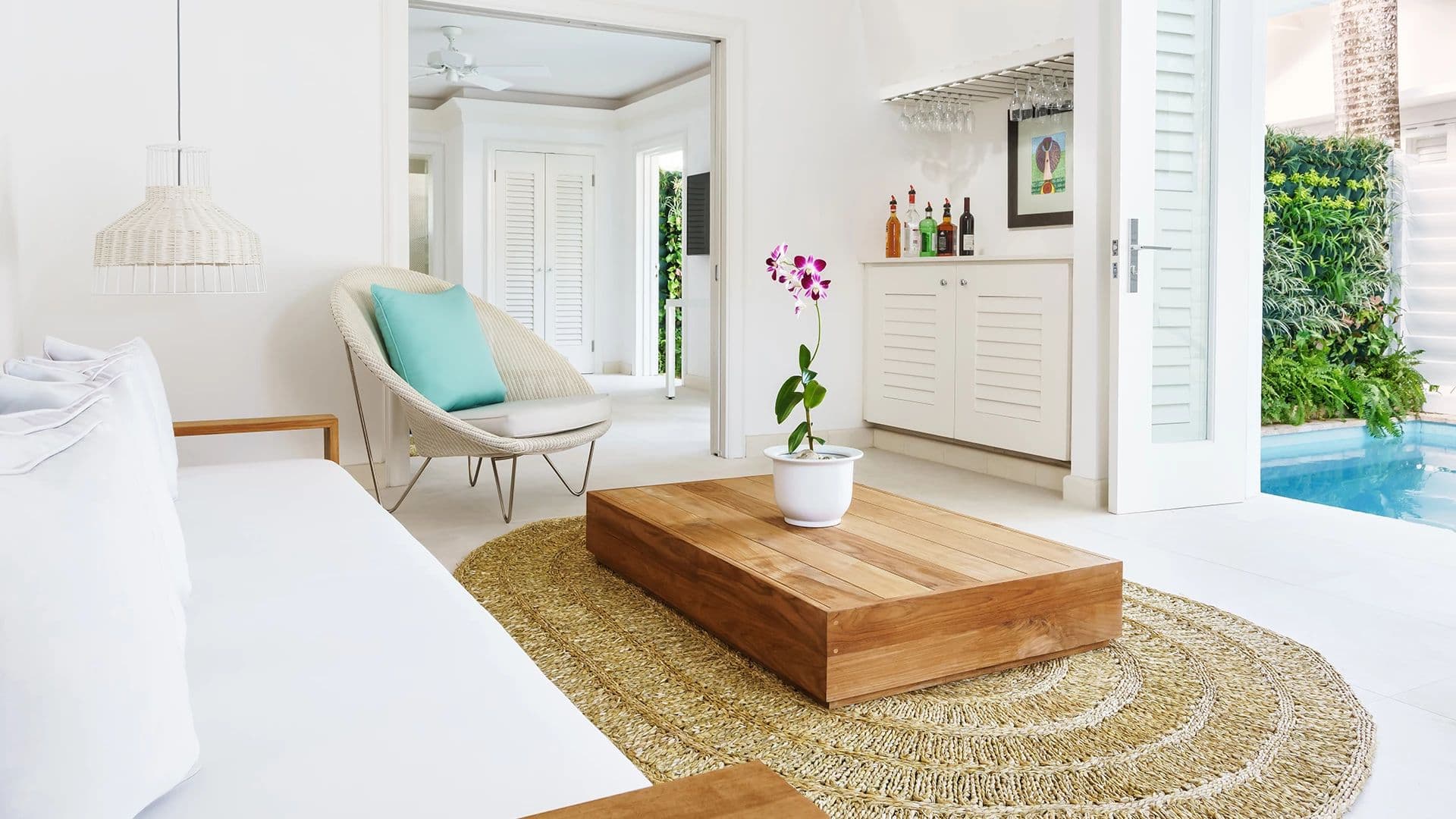 Guest room at Couples Tower Isle