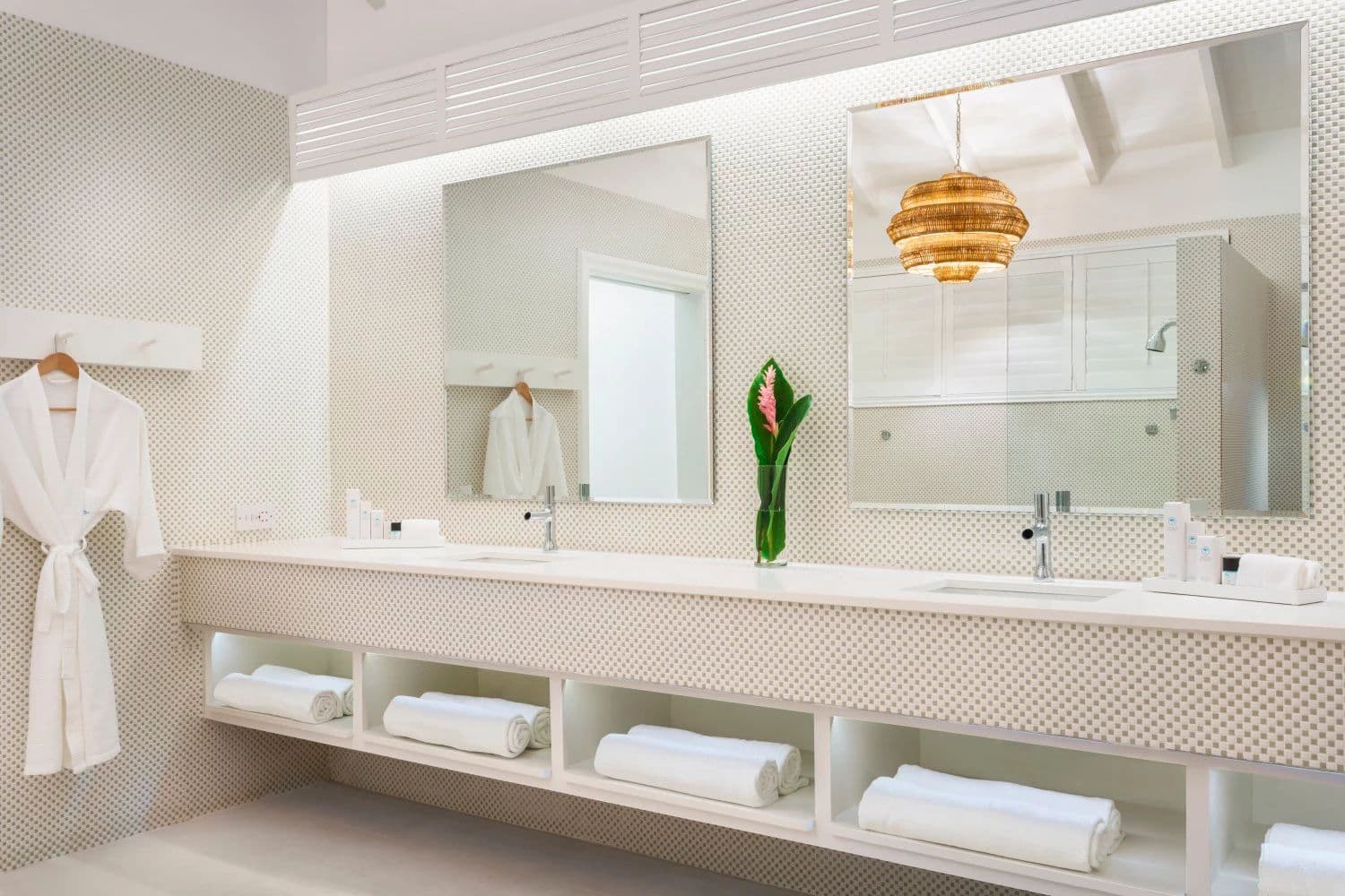 Guest room at Couples Tower Isle